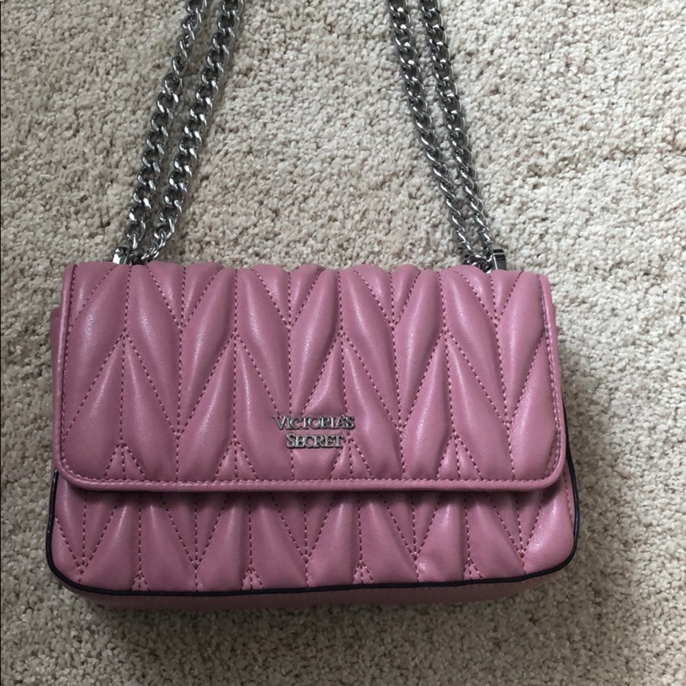 pink vs purse